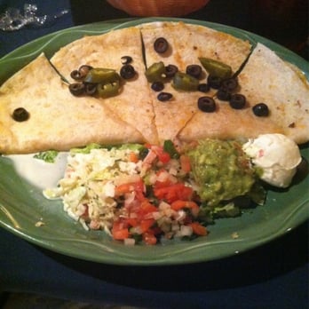 Amanda’s Fonda signature dishes Nachos EspecialBodacious BurritoMargaritas
